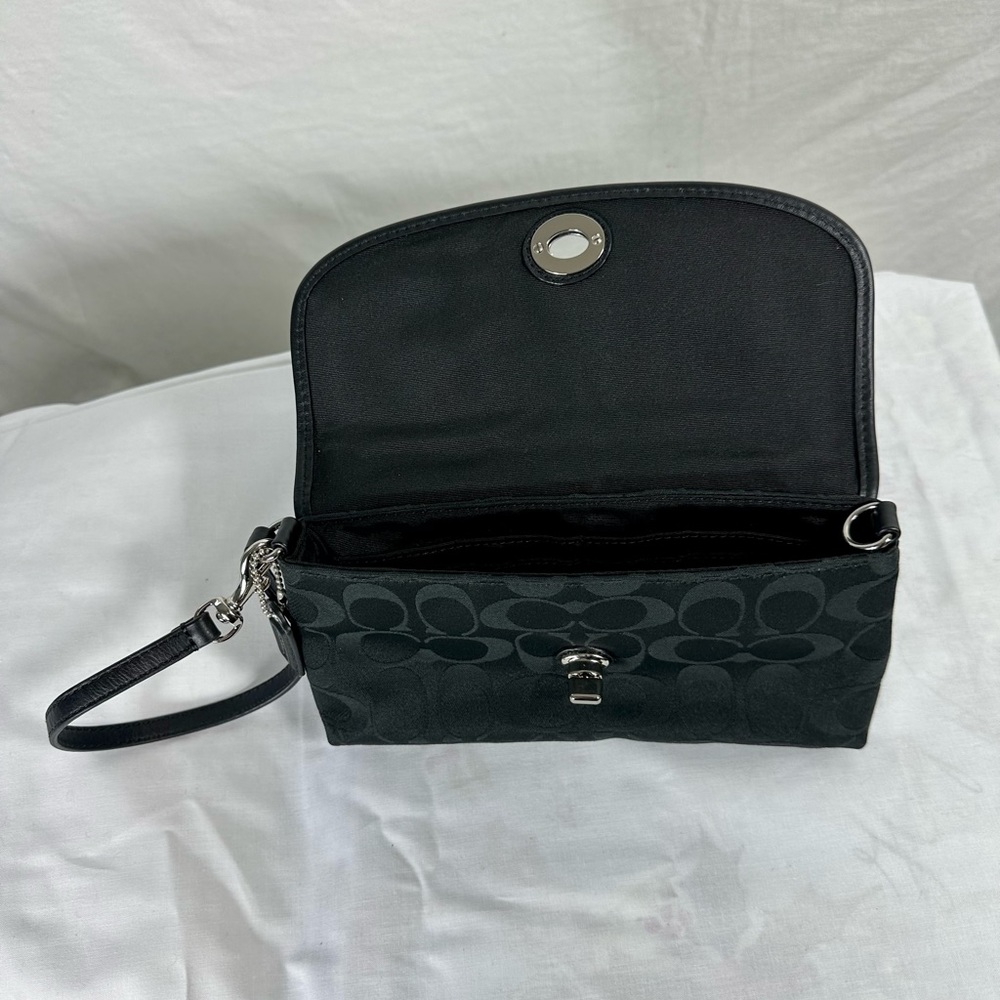 Black Coach Wristlet Purse - Picture 4 of 4